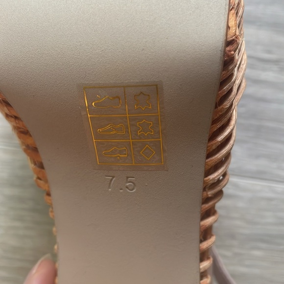 Jeffrey Campbell blush platform heels - 7.5 - Picture 9 of 10